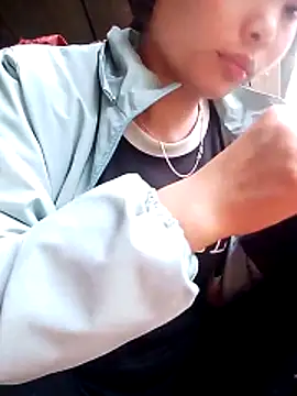 CloudyChu online show from November 11, 7:04 am