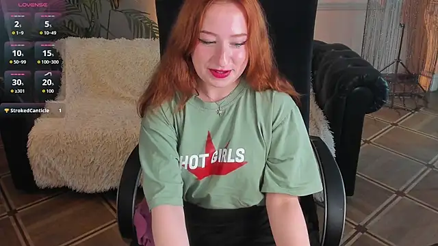 Violet Griffen online show from July 25, 3:52 pm