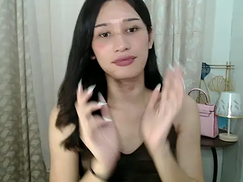 SerenaCortesi online show from November 7, 9:20 pm