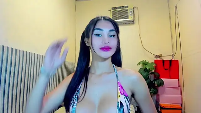 Ms Monica online show from February 8, 11:36 am