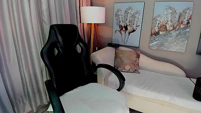 priyarose online show from October 23, 7:20 pm