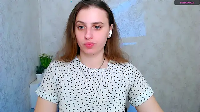 AmandaDimond  online show from March 30, 12:38 pm