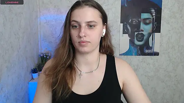 AmandaDimond  online show from May 1, 1:25 pm