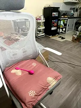 Mina048 online show from October 30, 7:00 am