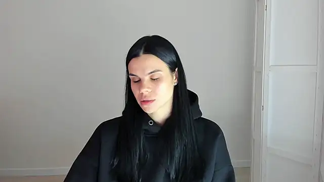 Snapshot of Amelisweett chatting on October 12, 9:44 am Amelisweett online show from October 12, 9:44 am