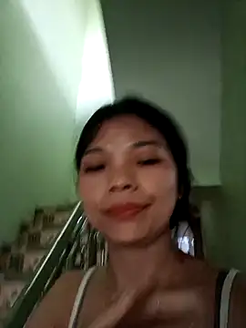 Snapshot of Ocnguyety chatting on October 8, 8:29 am Ocnguyety online show from October 8, 8:29 am