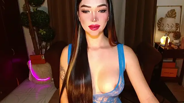 MouthWatering Ayesha online show from April 23, 1:35 am