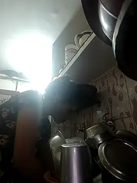 ISHANI-SINGH online show from February 15, 12:48 pm