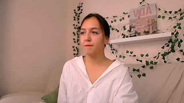 CindySparkl online show from October 6, 9:26 am