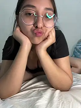 Milly Sweet14 online show from March 19, 3:33 am