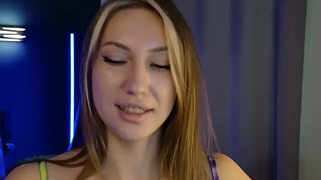 MariGven online show from September 25, 1:43 pm