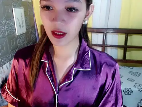 gorgeouswella online show from June 11, 4:09 am