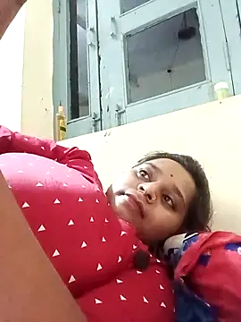 Hot crety online show from June 27, 4:57 pm
