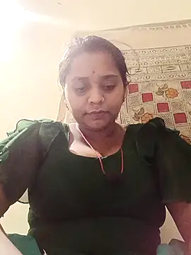Hot crety online show from July 7, 4:32 pm