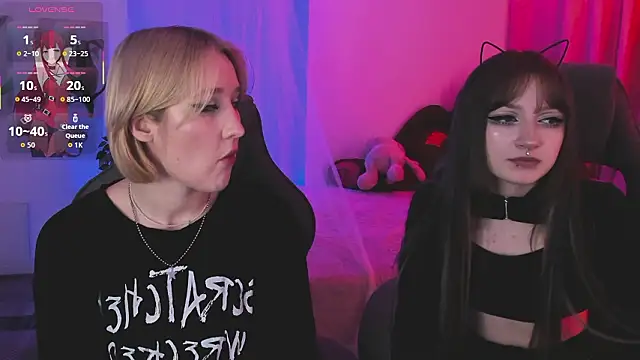 LiliLuna online show from March 4, 3:40 pm