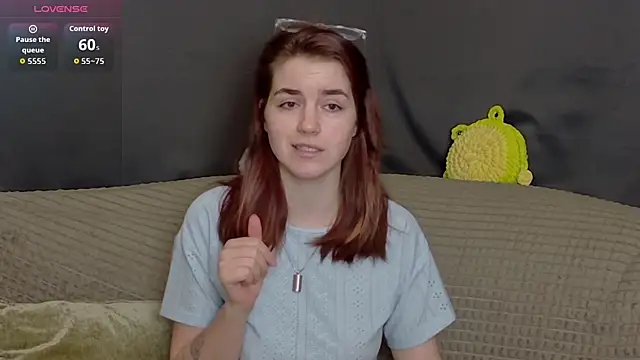 ElzaBlis online show from November 14, 2:50 pm