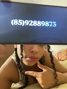 jhennyfer online show from October 30, 4:37 am