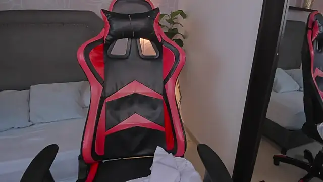 anagil  online show from March 2, 2:02 pm