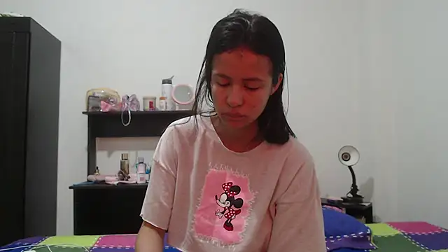 nathaly jones  online show from June 26, 12:28 pm