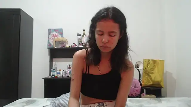 nathaly jones  online show from June 16, 12:28 pm