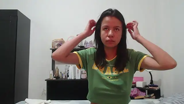 nathaly jones  online show from July 20, 12:18 pm