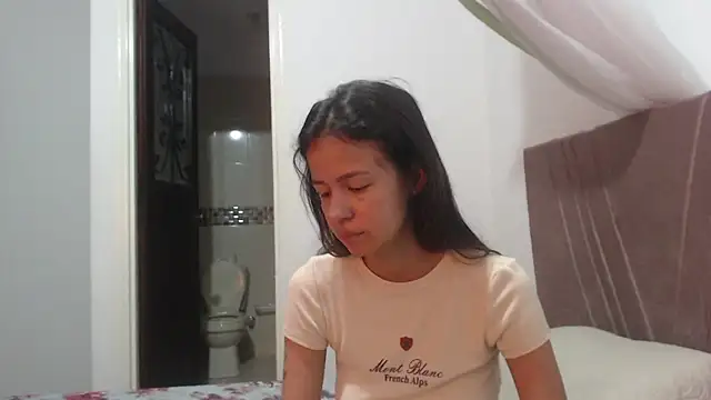 nathaly jones  online show from February 23, 12:04 pm