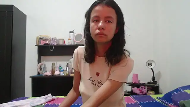 nathaly jones  online show from June 22, 12:13 pm