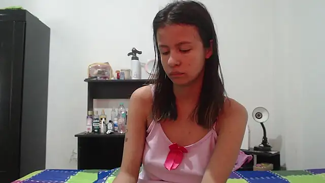 nathaly jones  online show from July 6, 3:03 pm