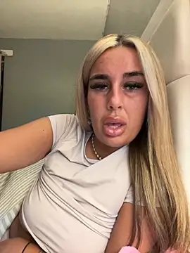 EllieMaeBaby online show from November 16, 11:16 pm