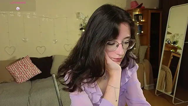 EsmaWonka online show from July 8, 6:59 am