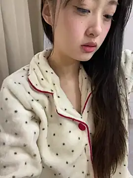 MengMeng0515 online show from May 1, 10:18 am