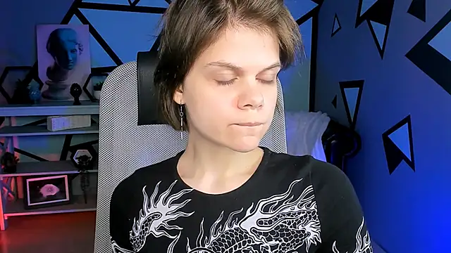 EllieMurler online show from September 27, 9:05 am