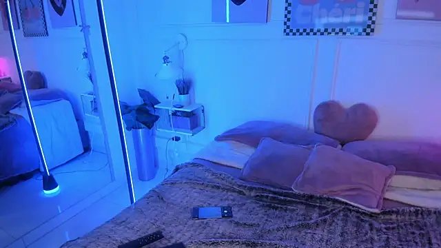 Zoe Lynch  online show from July 10, 12:27 pm
