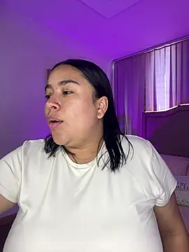 Zoey thompson online show from July 22, 8:10 pm