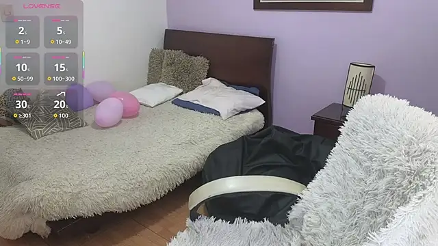 mirandahabach333 online show from March 5, 10:38 pm