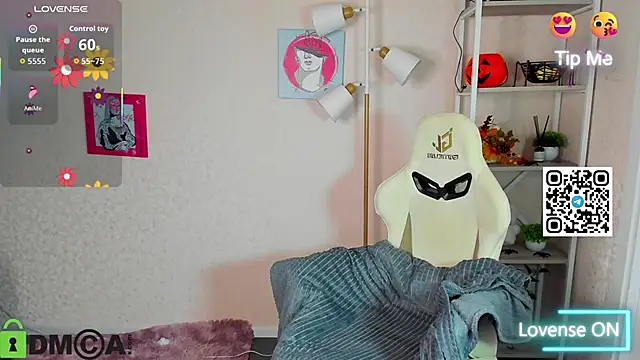 R0cket bunny online show from November 13, 1:15 am