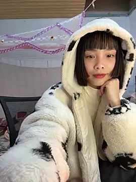 andymi1 online show from February 11, 1:34 pm