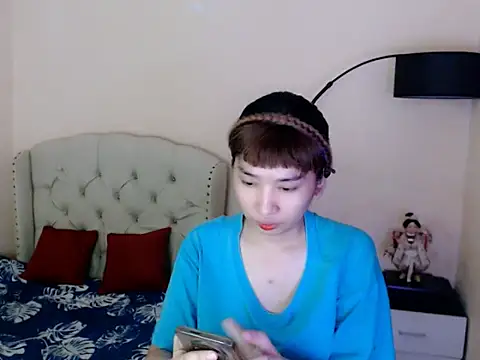 ShantalFoxxy  online show from July 23, 12:56 am