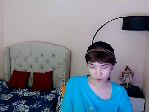 ShantalFoxxy  online show from July 23, 1:58 am