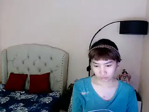 ShantalFoxxy  online show from July 19, 2:03 am