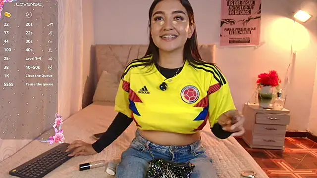 sweet artemiis online show from June 23, 8:18 pm