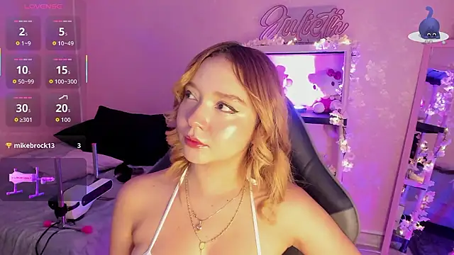 JuliethMoss online show from March 7, 9:55 pm