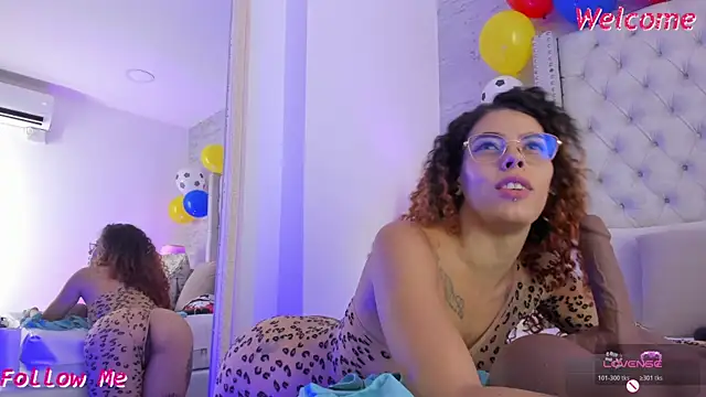 Pamelamiler   online show from July 12, 1:45 pm