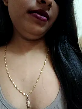 Maahhii 2 online show from September 26, 7:55 pm