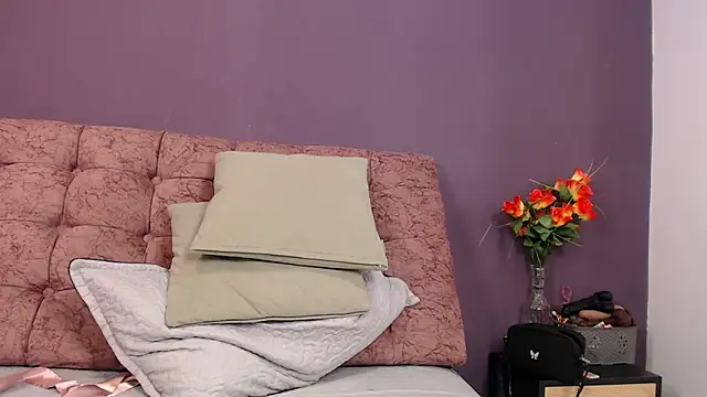 KateWelsin online show from June 12, 7:44 pm