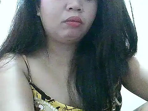 Snapshot of fresh_rosie chatting on October 13, 7:05 pm fresh rosie online show from October 13, 7:05 pm