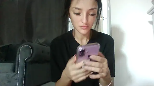 naughtybella05 online show from October 24, 10:55 am