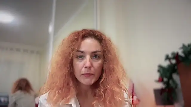 Reddgiirl online show from November 29, 9:08 pm