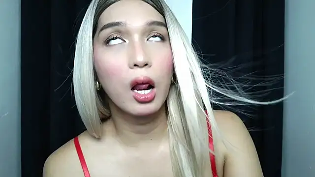 Sophia Trans online show from June 22, 5:04 am