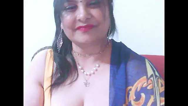Indiansweetness77 online show from November 7, 11:38 am